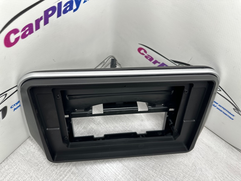 Переходная рамка магнитолы