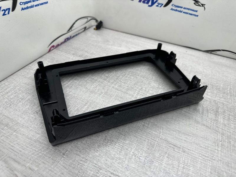 Переходная рамка магнитолы