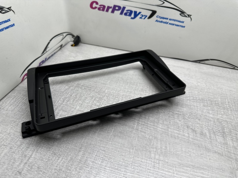 Переходная рамка магнитолы