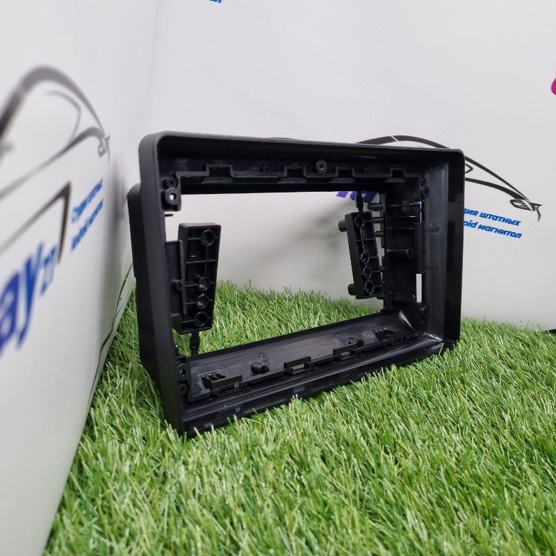 Переходная рамка магнитолы