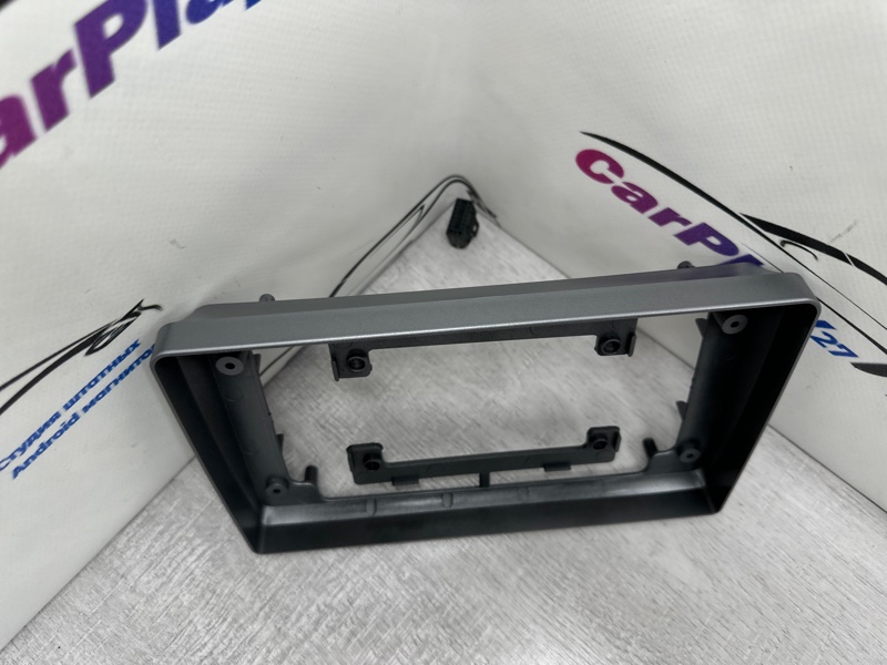 Переходная рамка магнитолы