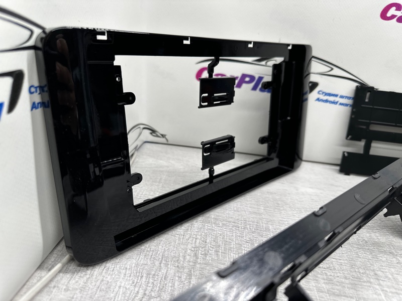 Переходная рамка магнитолы Volkswagen Polo 2021