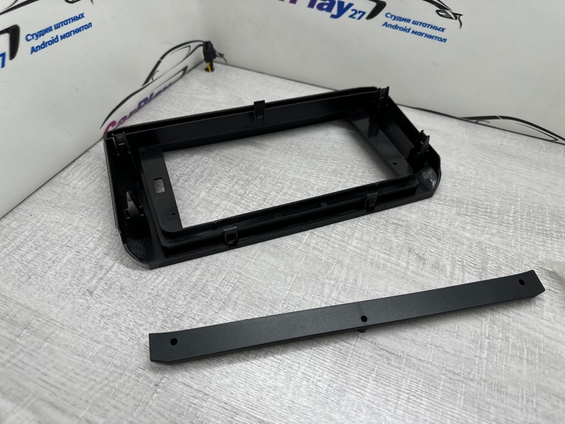 Переходная рамка магнитолы