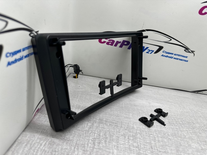 Переходная рамка магнитолы