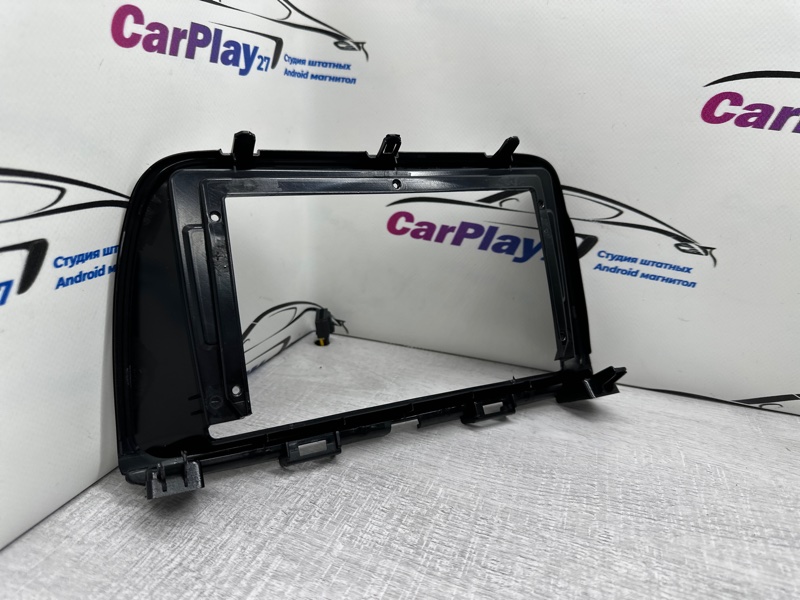 Переходная рамка магнитолы