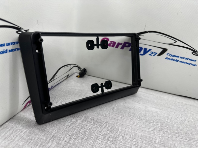 Переходная рамка магнитолы