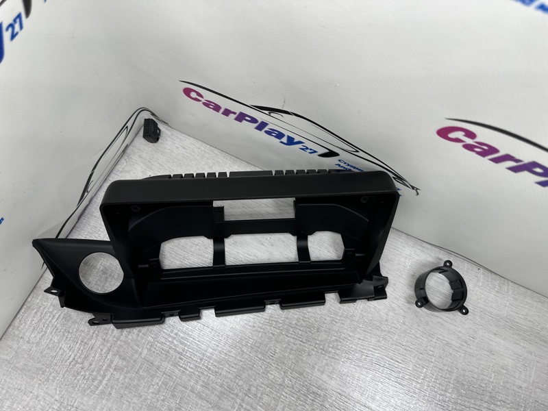 Переходная рамка магнитолы