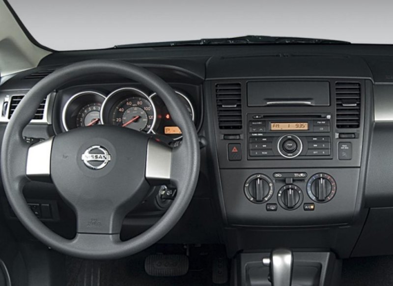 Переходная рамка магнитолы