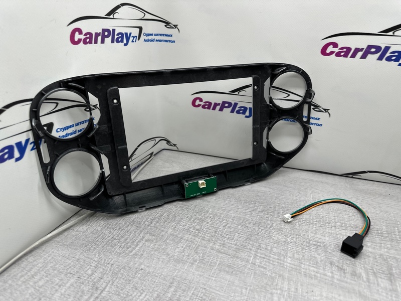 Магнитола штатная Volkswagen Tiguan 2010