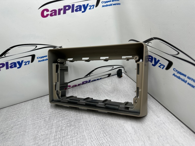 Переходная рамка магнитолы