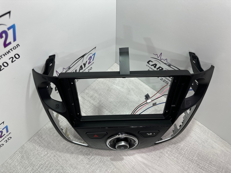 Переходная рамка магнитолы