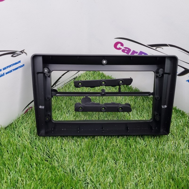 Переходная рамка магнитолы