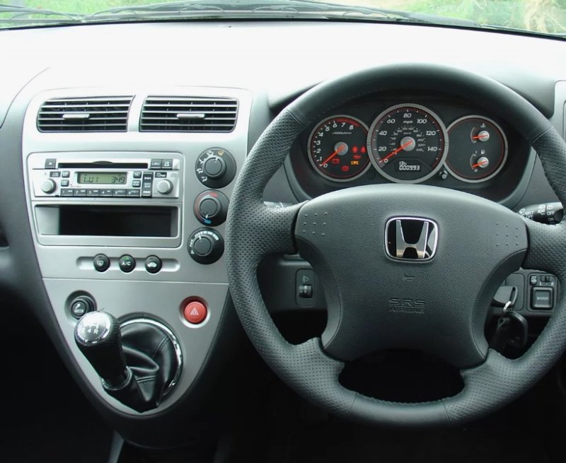 Переходная рамка магнитолы