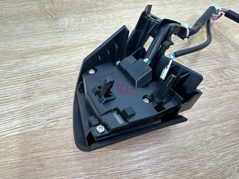 Кнопки руля Toyota Corolla