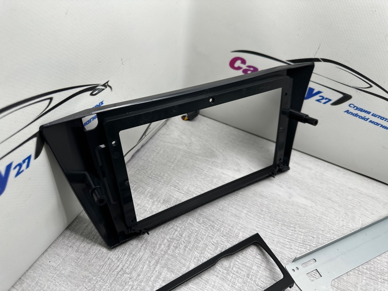 Переходная рамка магнитолы