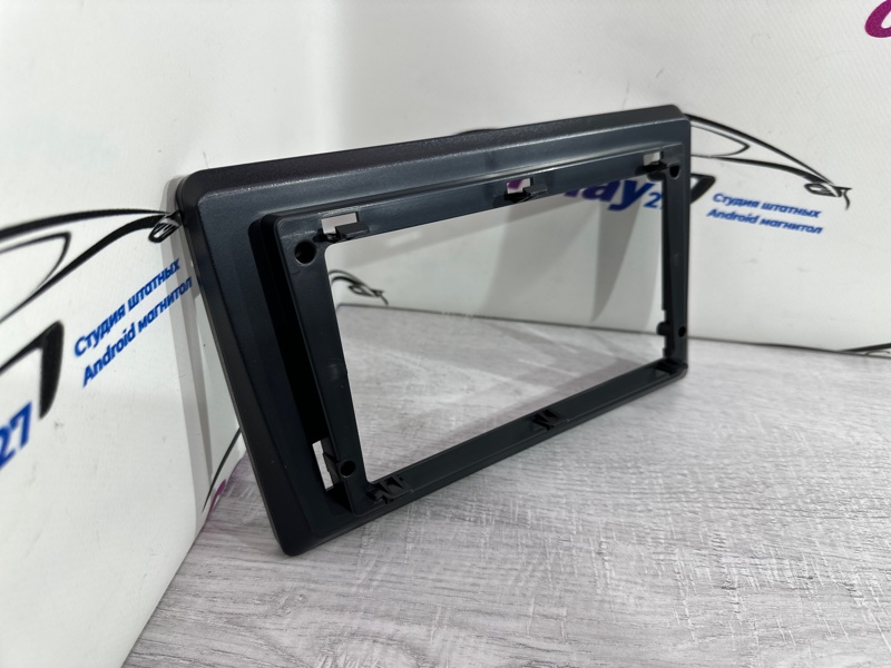 Переходная рамка магнитолы