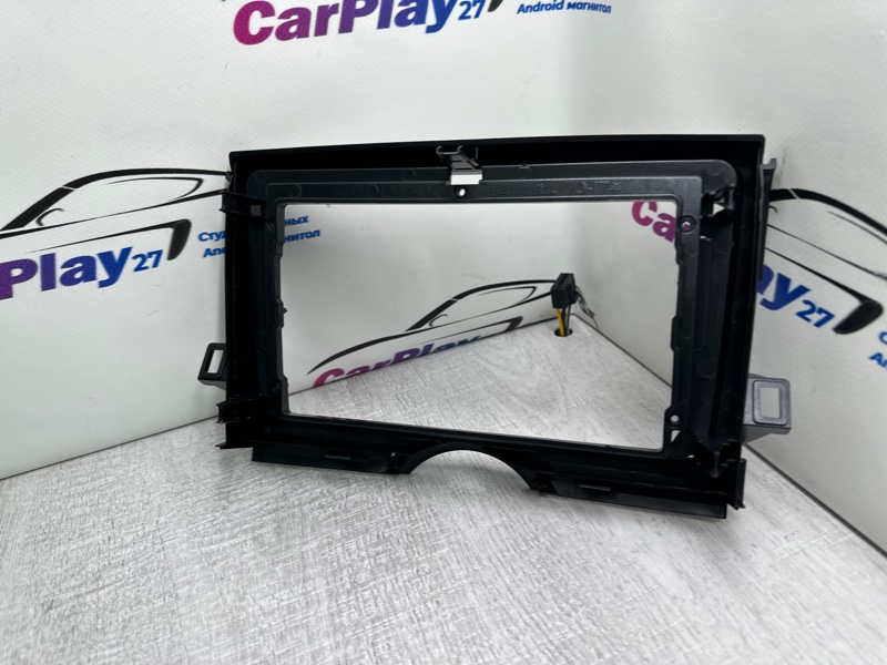 Переходная рамка магнитолы