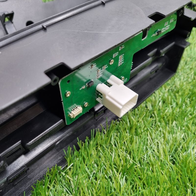 Переходная рамка магнитолы