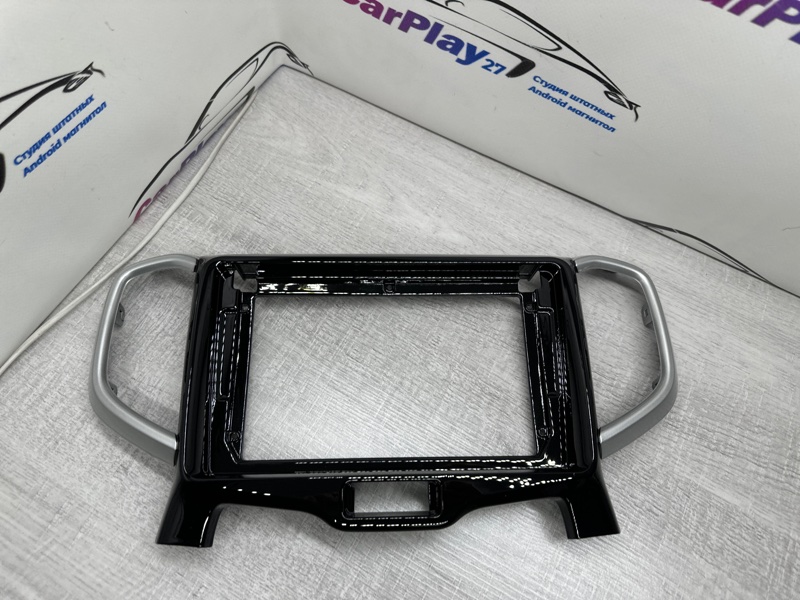 Переходная рамка магнитолы