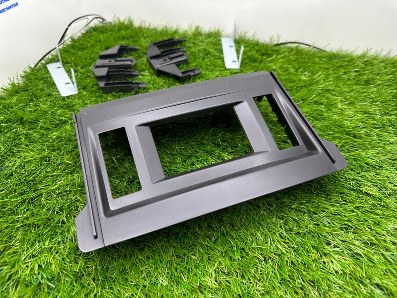 Переходная рамка магнитолы