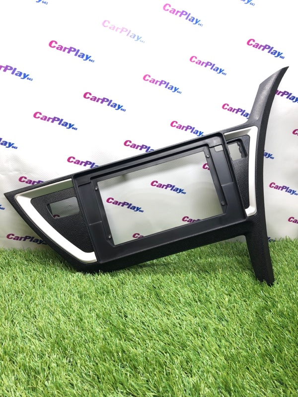 Магнитола штатная Toyota Auris 2012