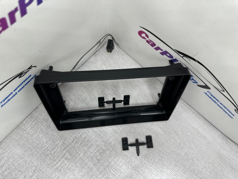 Переходная рамка магнитолы