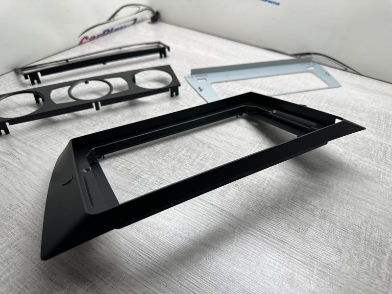 Переходная рамка магнитолы