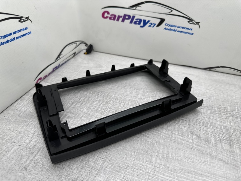 Переходная рамка магнитолы