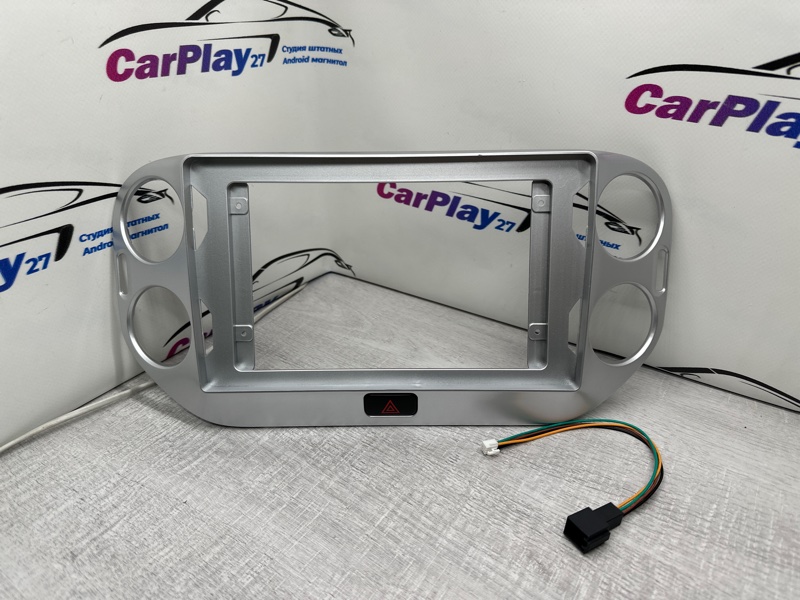 Магнитола штатная Volkswagen Tiguan 2010