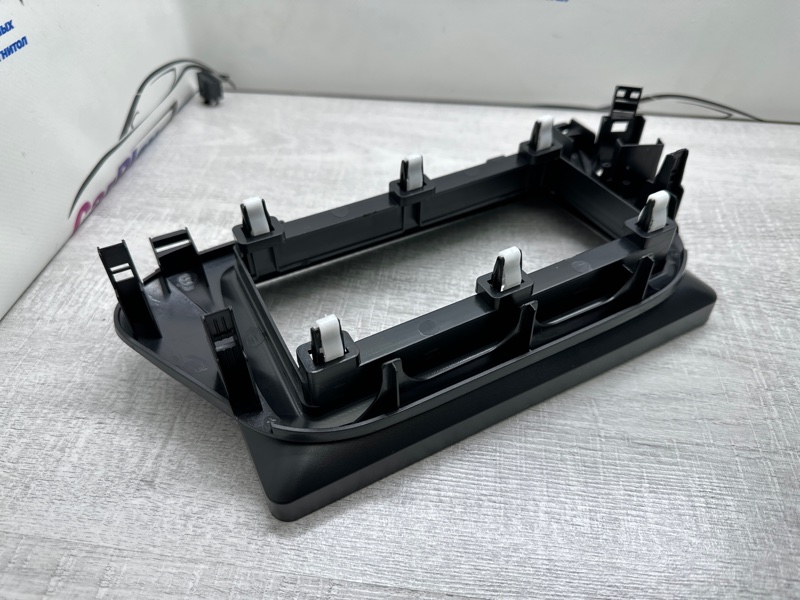 Переходная рамка магнитолы