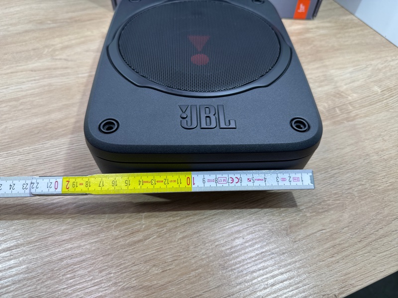 Сабвуфер Активный JBL BassPro Lite