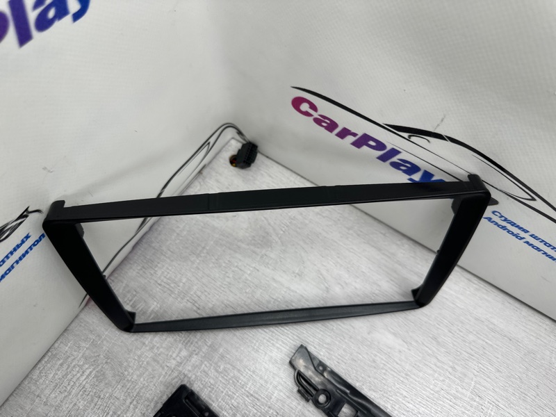 Переходная рамка магнитолы