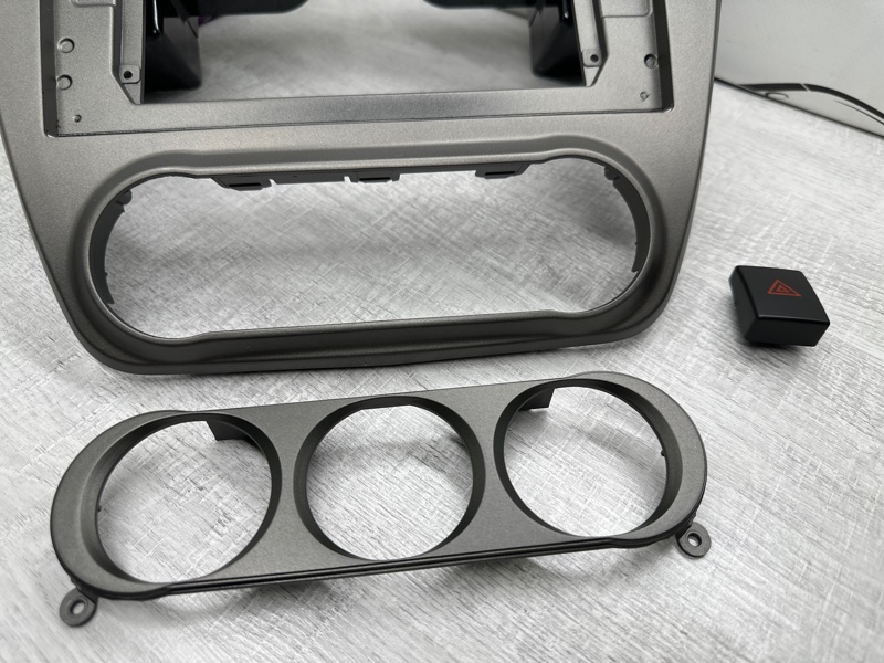 Переходная рамка магнитолы