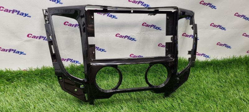 Переходная рамка магнитолы