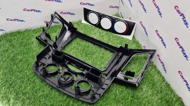 Переходная рамка магнитолы