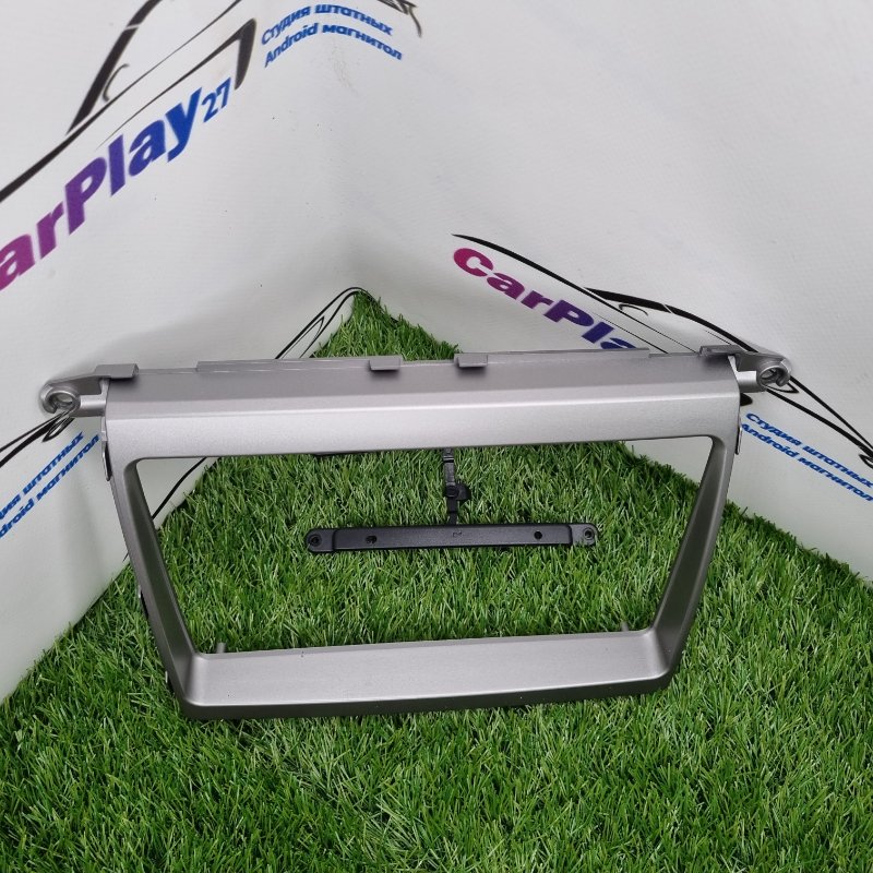 Переходная рамка магнитолы