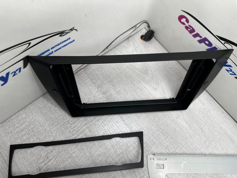 Переходная рамка магнитолы