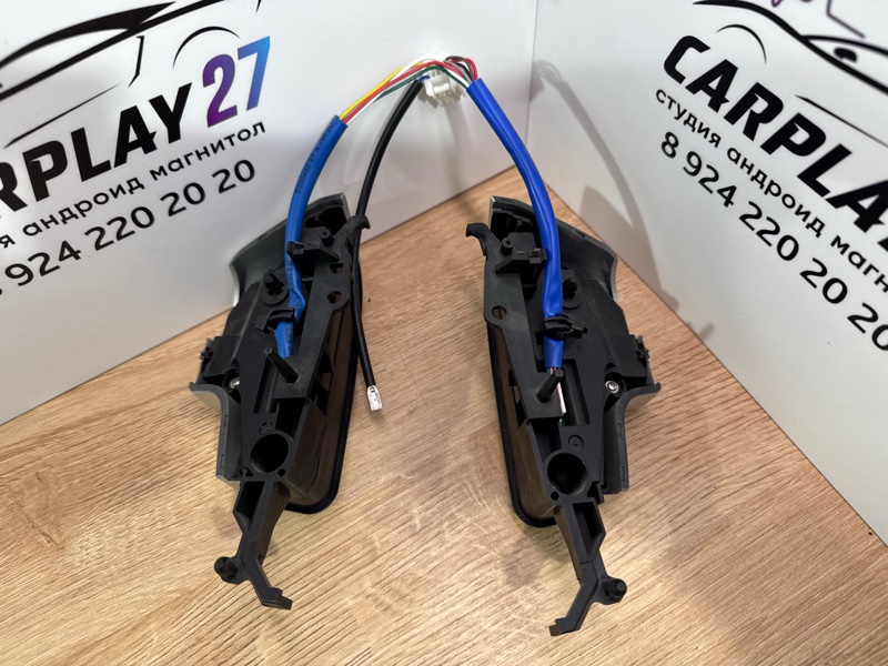 Кнопки руля Toyota Land Cruiser 200